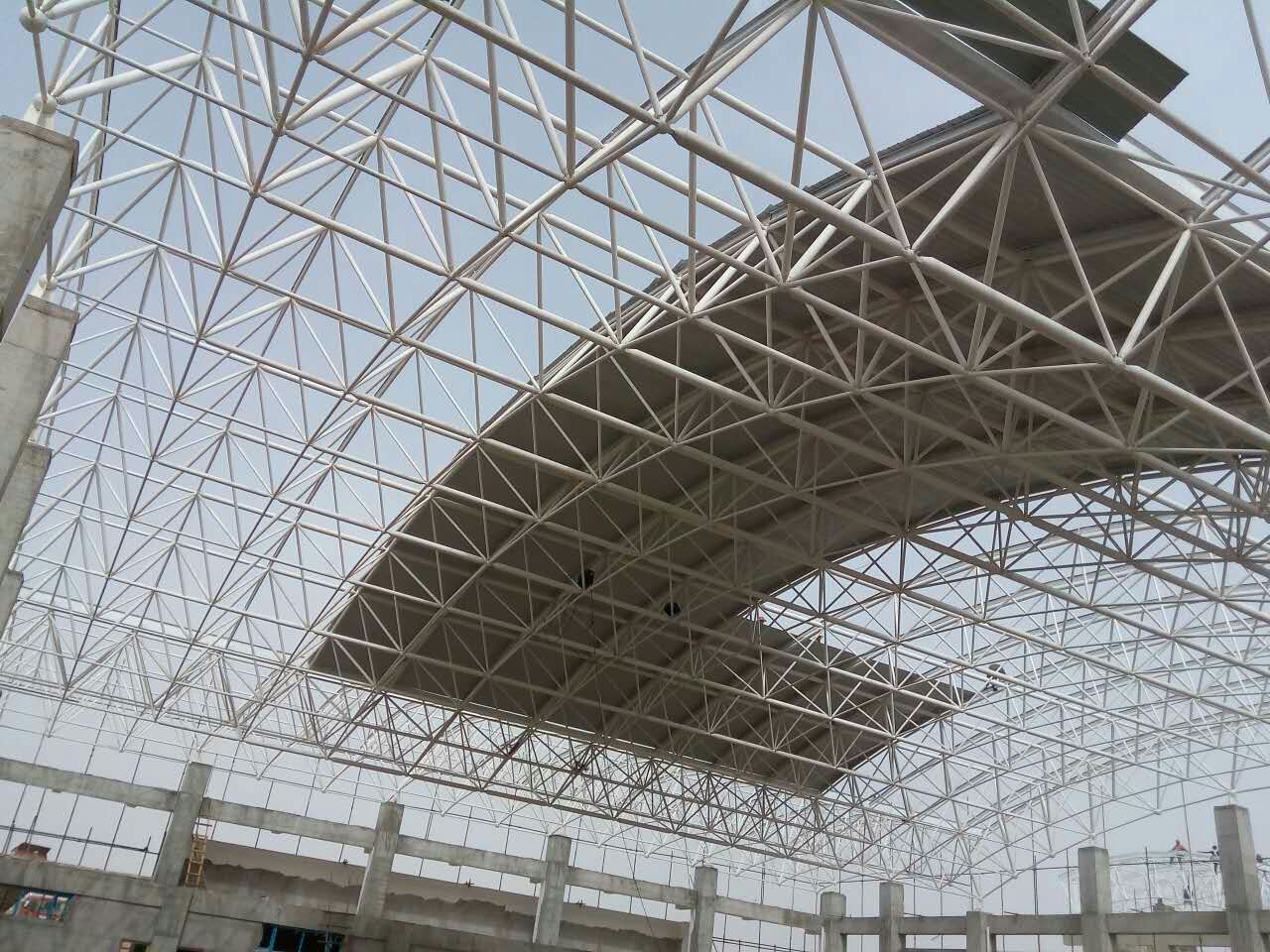 德令哈一汽网架